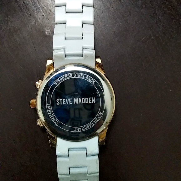 Steve Madden Watch - Picture 5 of 5